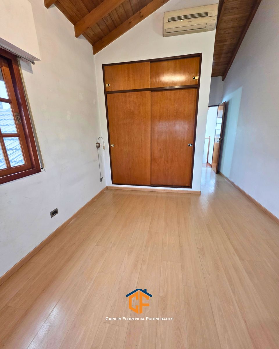 HERMOSA CASA 5 AMBIENTES EN VENTA CON PATIO, PARRILLA Y QUINCHO, EN EXCELENTE ESTADO - 12