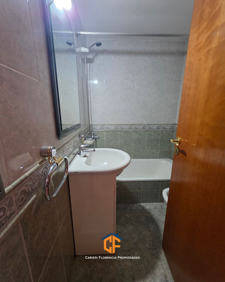 HERMOSA CASA 5 AMBIENTES EN VENTA CON PATIO, PARRILLA Y QUINCHO, EN EXCELENTE ESTADO - 14