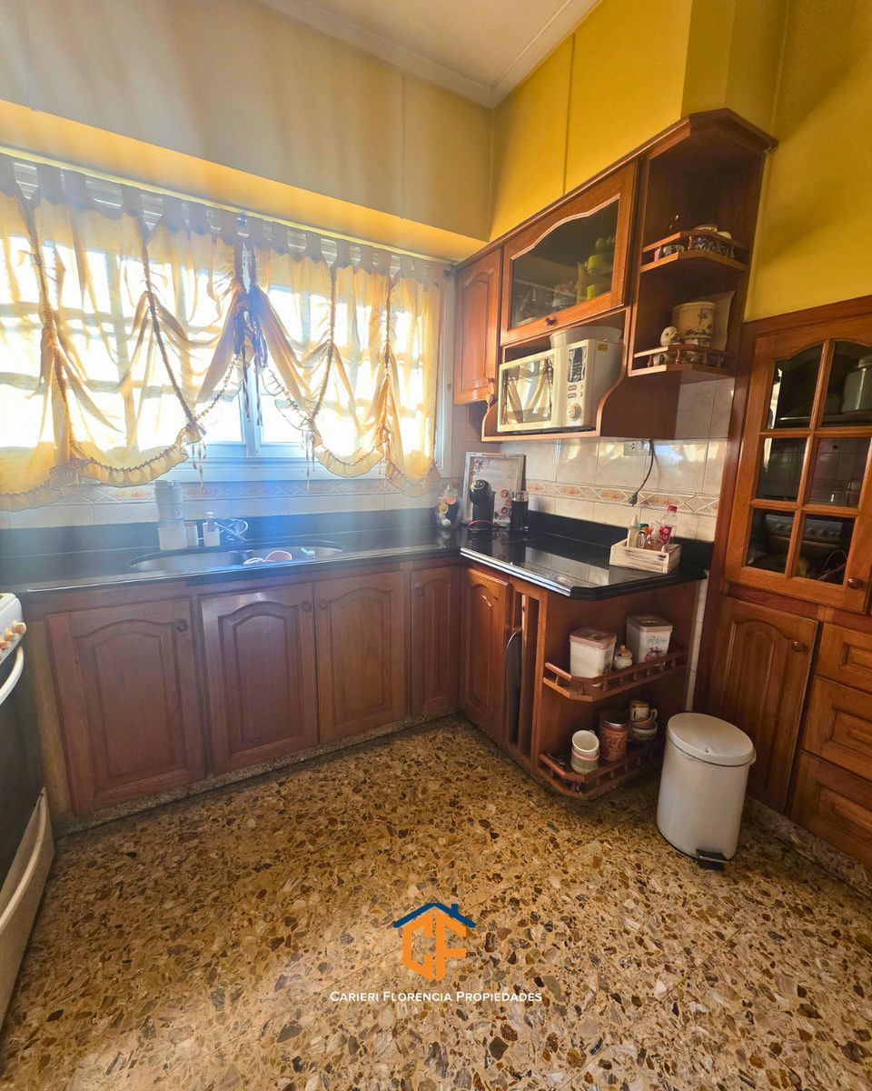 CASA 4 AMBIENTES EN VENTA MAS LOCAL COMERCIAL EN ESQUINA CON TERRAZA Y PARRILLA | SAN MARTÍN - 10