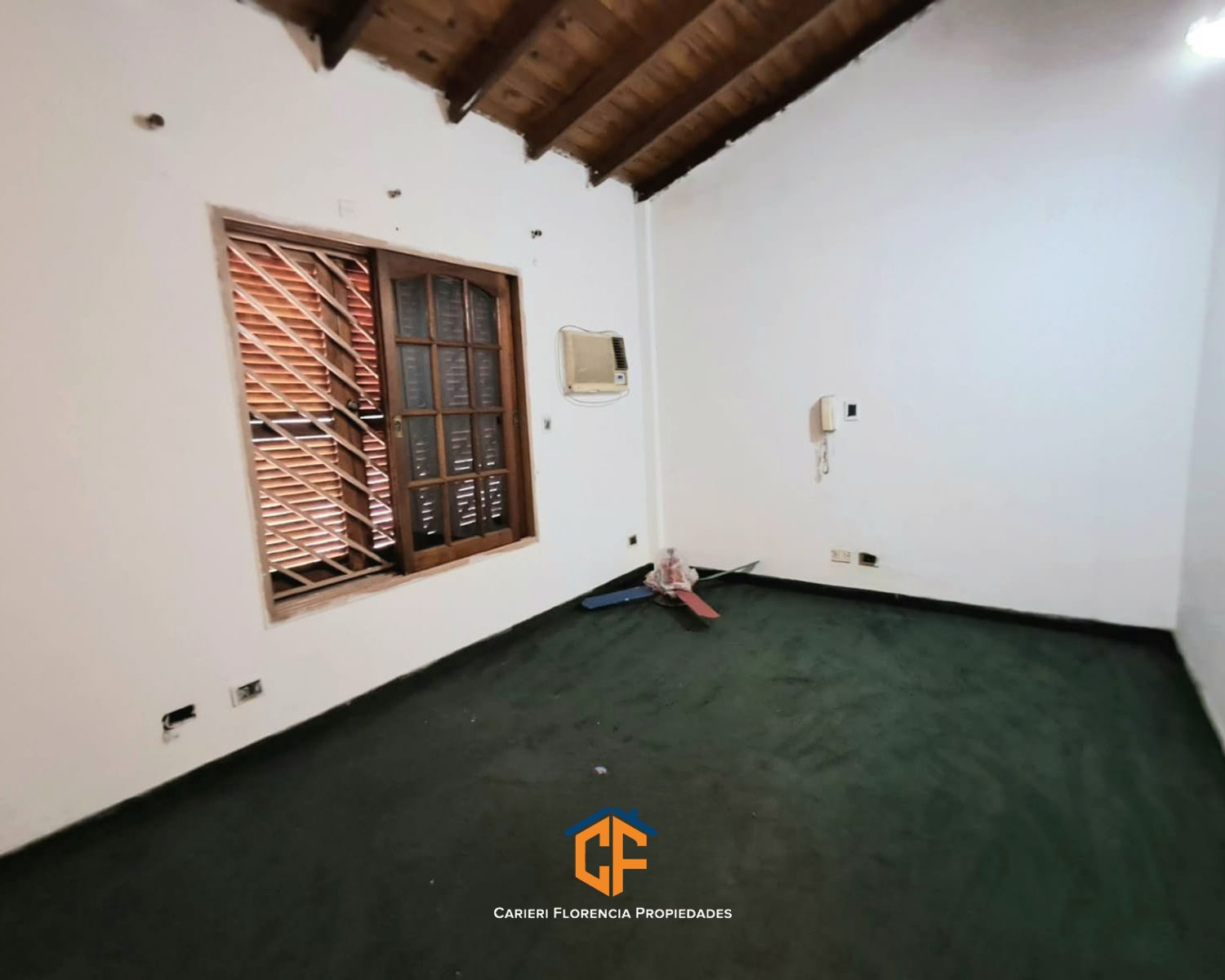 IMPORTANTE CASA 5 AMBIENTES EN VENTA CON JARDIN Y PARRILLA EN PABLO PODESTA - 17