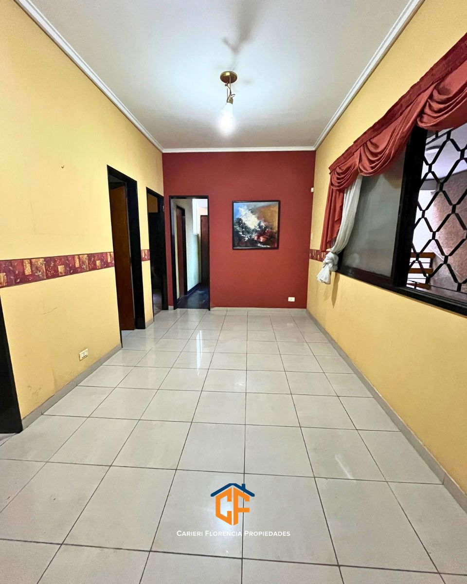 CASA 7 AMBIENTES EN VENTA EN SAN MARTIN CENTRO CON AMPLIO JARDIN Y PILETA — foto 6