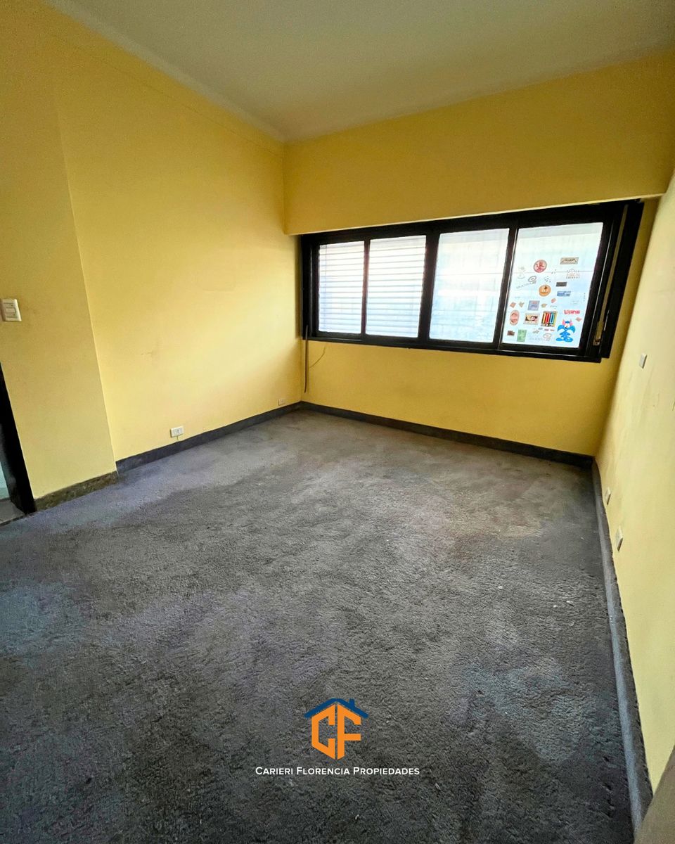 CASA 7 AMBIENTES EN VENTA EN SAN MARTIN CENTRO CON AMPLIO JARDIN Y PILETA — foto 7