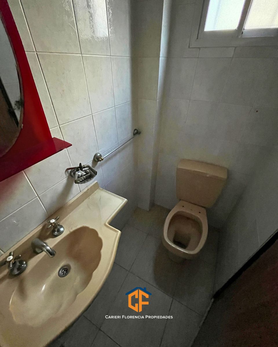 CASA 7 AMBIENTES EN VENTA EN SAN MARTIN CENTRO CON AMPLIO JARDIN Y PILETA — foto 13