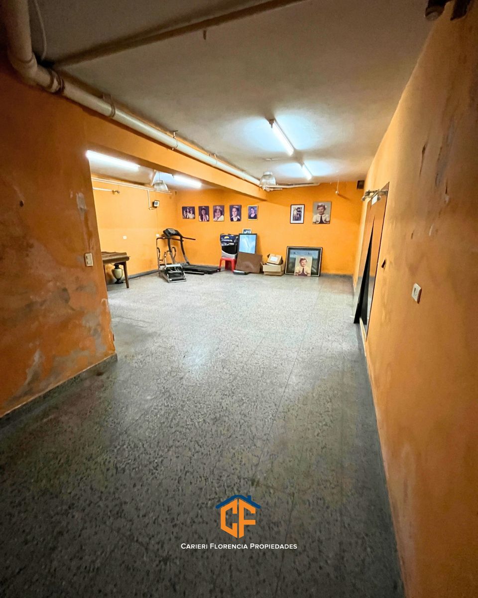 CASA 7 AMBIENTES EN VENTA EN SAN MARTIN CENTRO CON AMPLIO JARDIN Y PILETA — foto 14