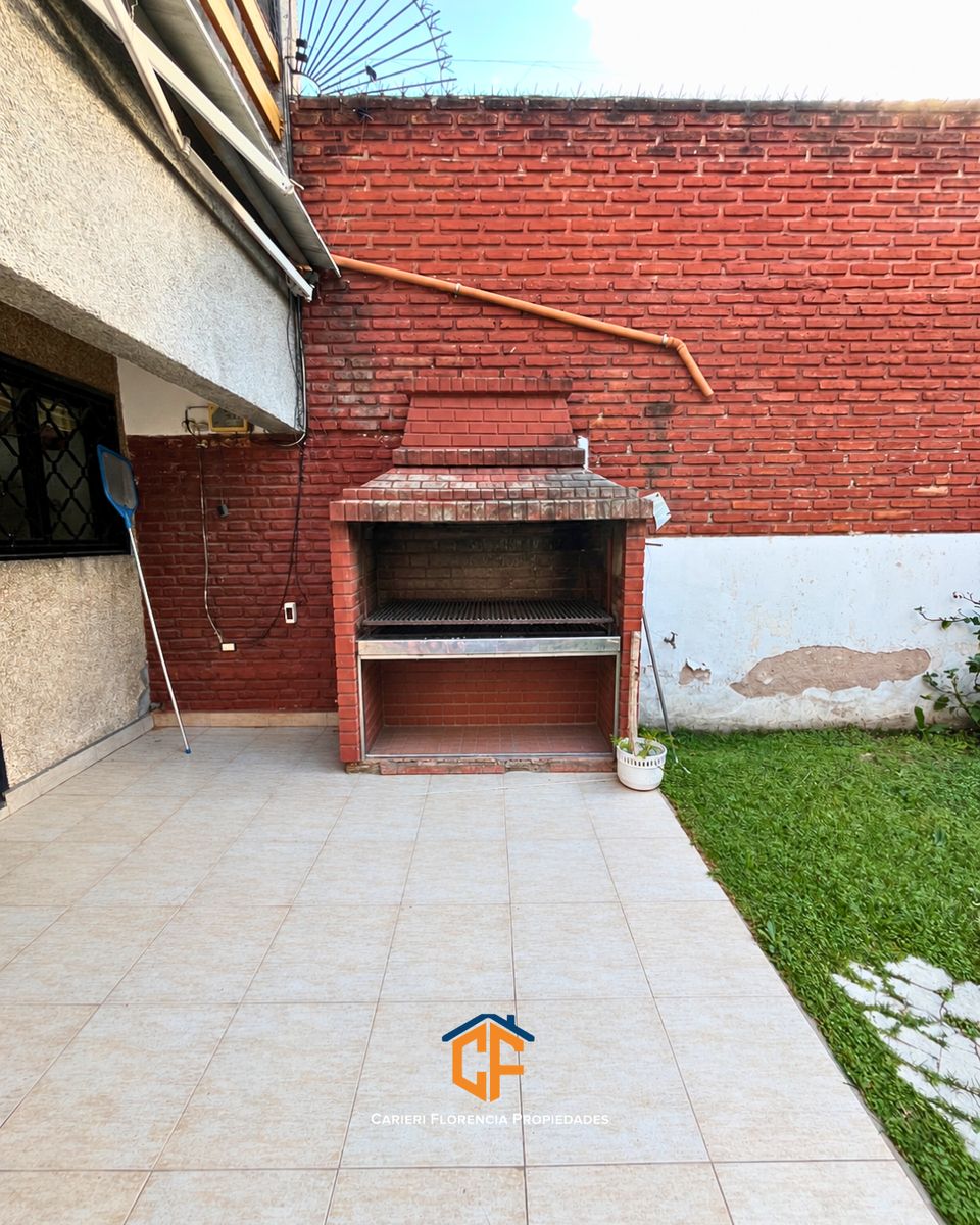CASA 7 AMBIENTES EN VENTA EN SAN MARTIN CENTRO CON AMPLIO JARDIN Y PILETA — foto 15