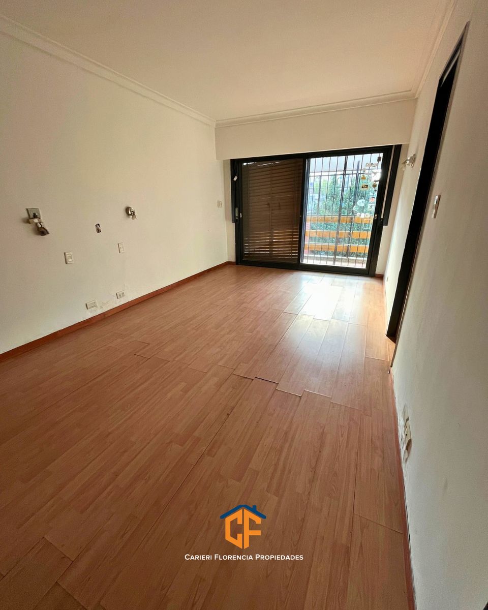 CASA 7 AMBIENTES EN VENTA EN SAN MARTIN CENTRO CON AMPLIO JARDIN Y PILETA - 33