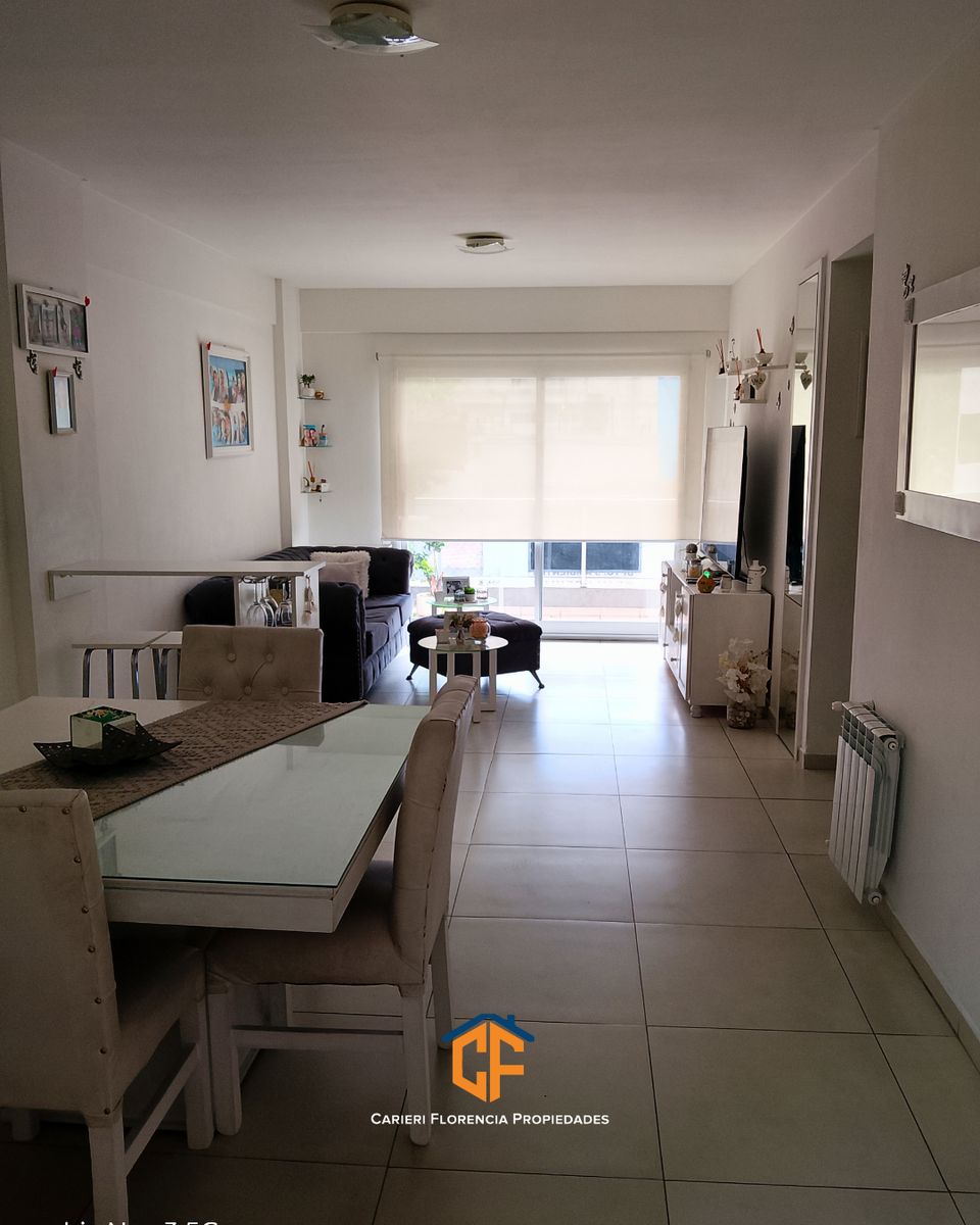 VENTA DE DEPARTAMENTO 3 AMBIENTES CON COCHERA EN EL CENTRO DE SAN MARTÍN - 2