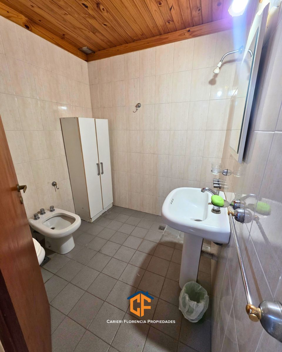 CASA DE 4 AMBIENTES EN VENTA CON JARDÍN, PLAYROOM Y COCHERA EN MARTÍN CORONADO - 10