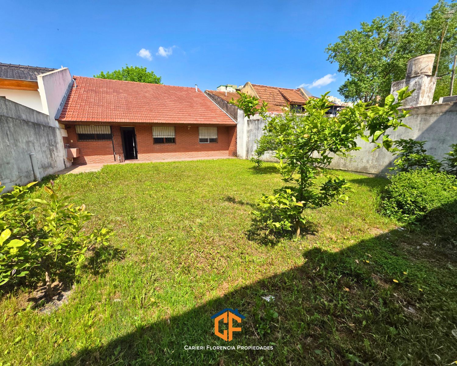 CASA DE 4 AMBIENTES EN VENTA CON JARDÍN, PLAYROOM Y COCHERA EN MARTÍN CORONADO - 21
