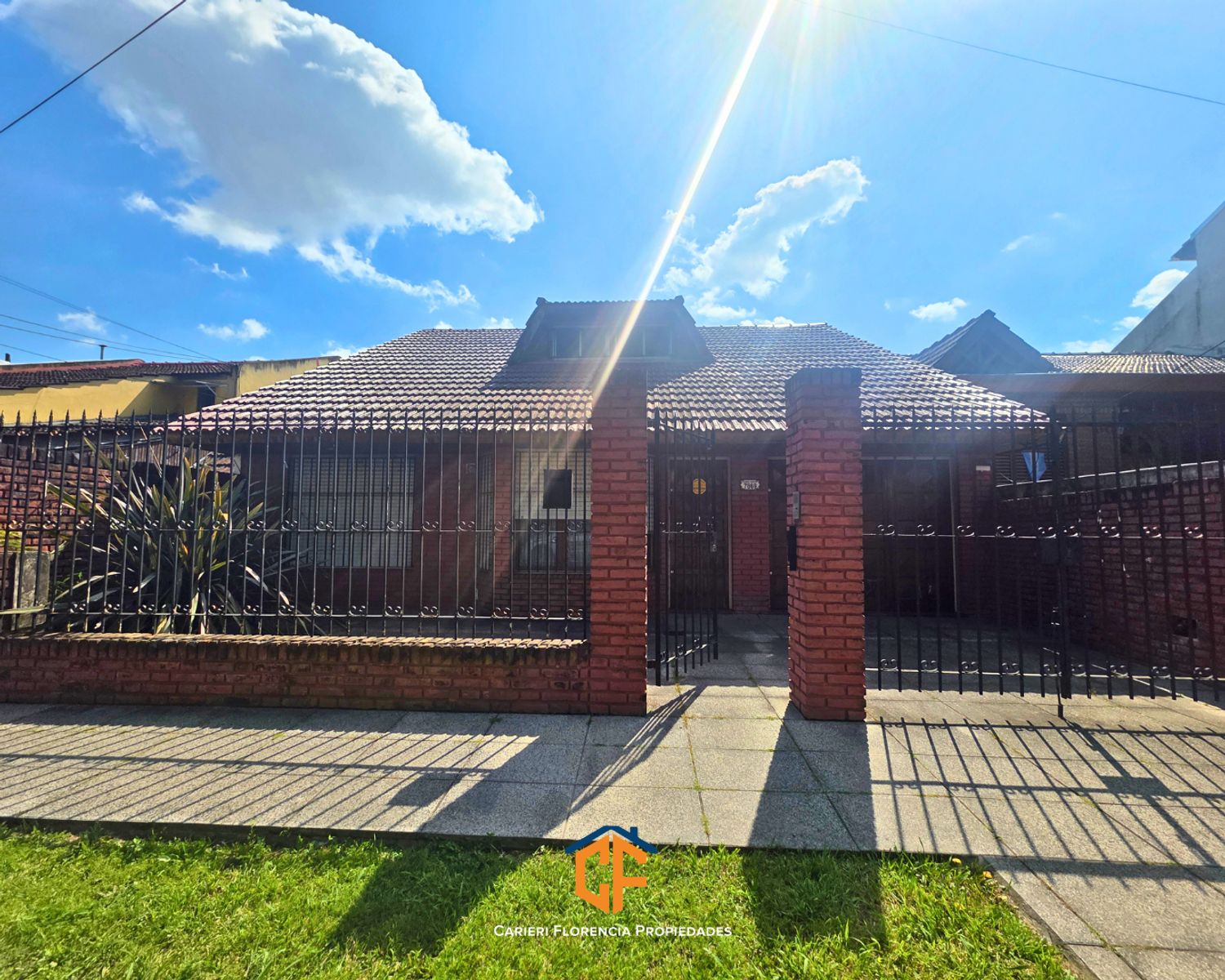 CASA DE 4 AMBIENTES EN VENTA CON JARDÍN, PLAYROOM Y COCHERA EN MARTÍN CORONADO - 22