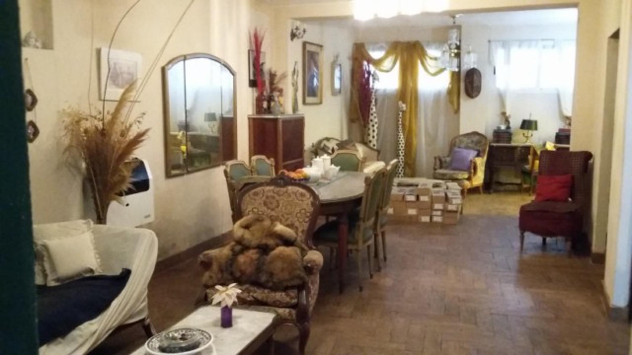 CASA CON 3 DORMITORIOS A UNA CUADRA DE PTE PERON — foto 2
