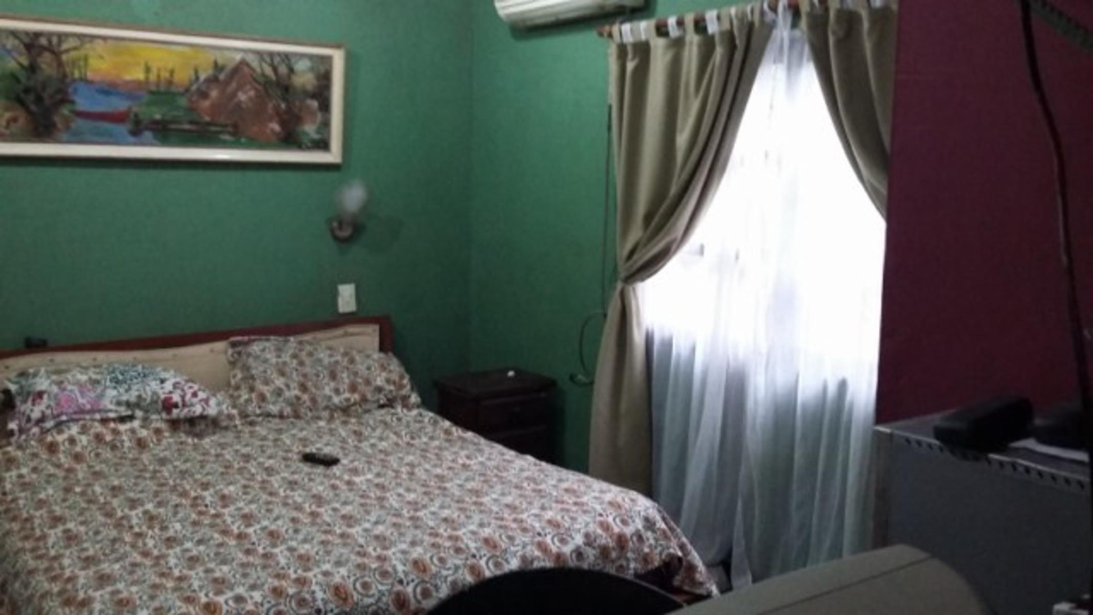 CASA CON 3 DORMITORIOS A UNA CUADRA DE PTE PERON — foto 9