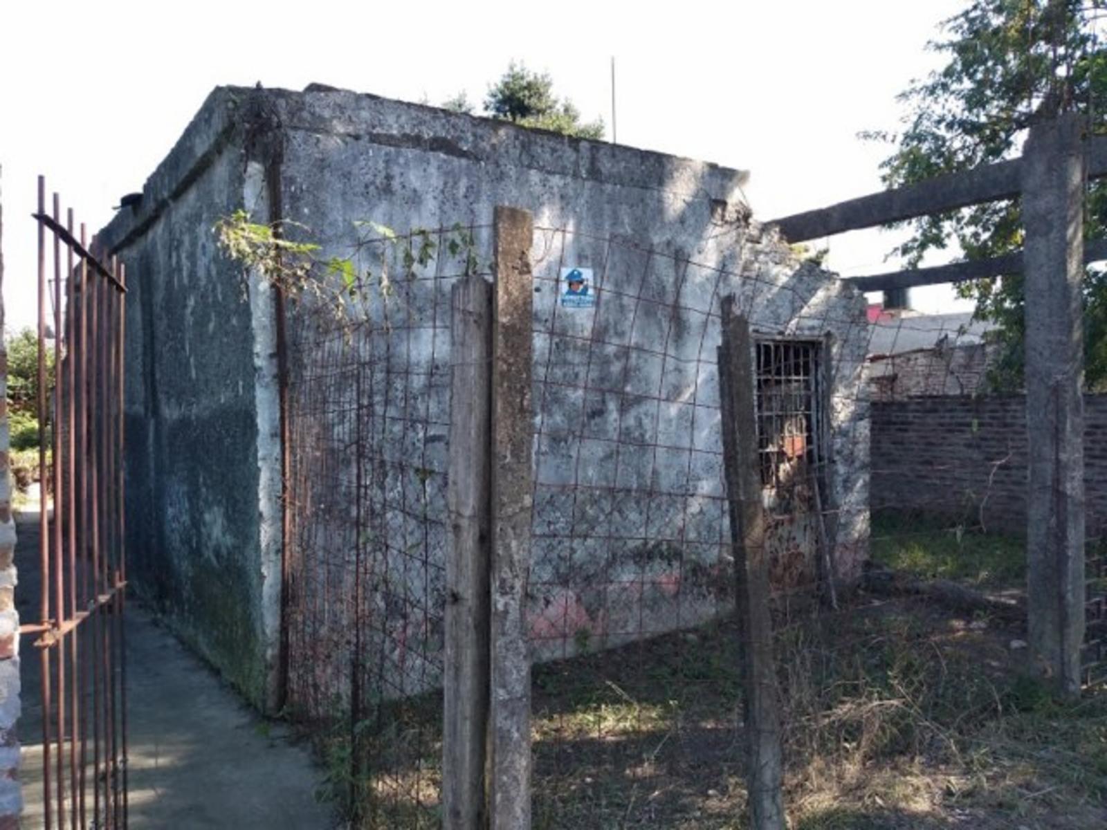 LOTE de 300 M2 CON MEJORAS - 1