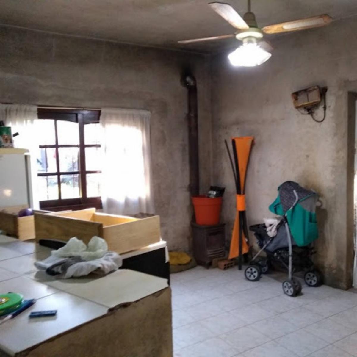CASA DE DOS PLANTAS DE 200 m2 — foto 2