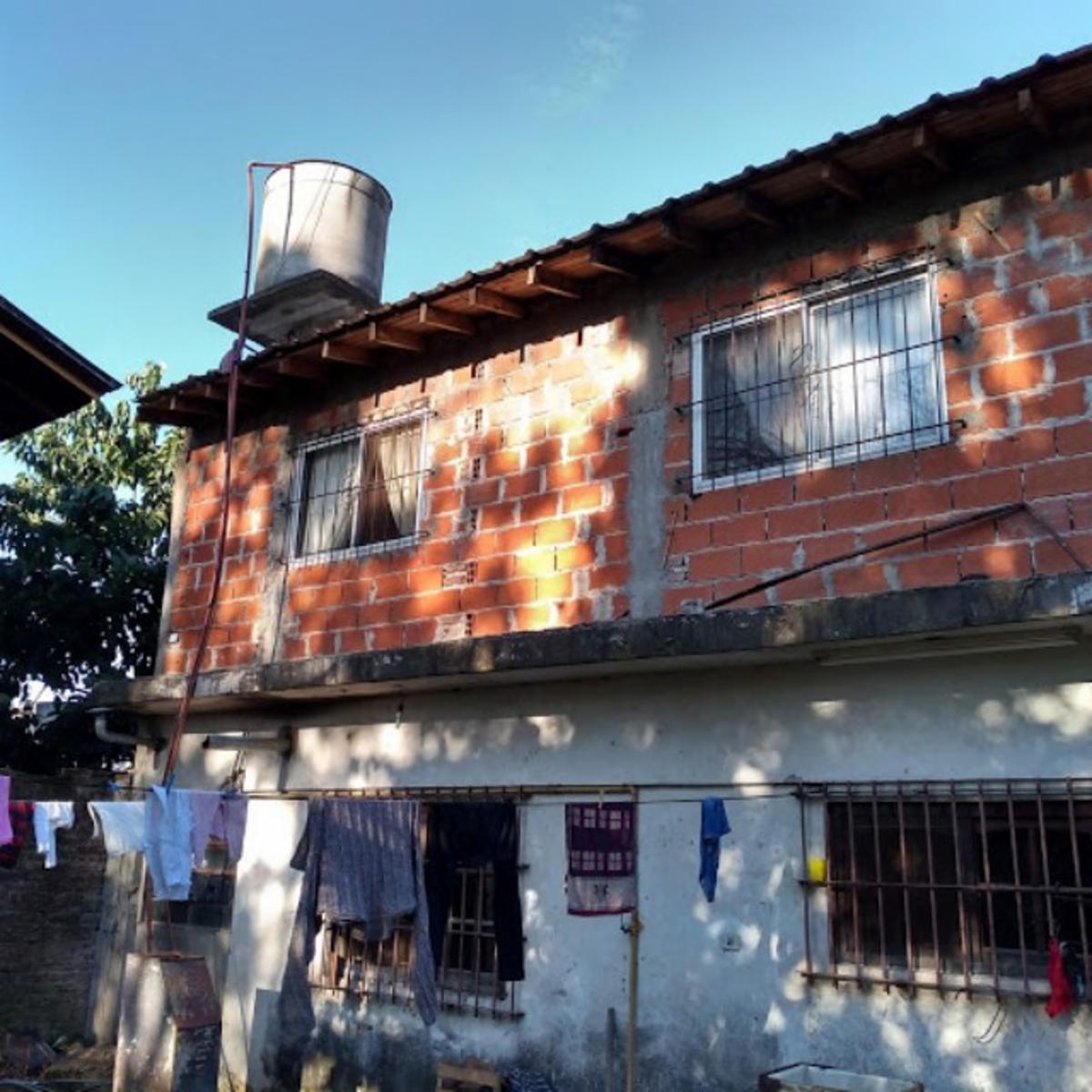 CASA DE DOS PLANTAS DE 200 m2 — foto 4