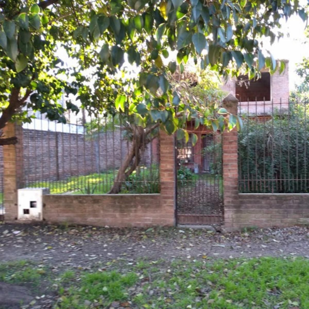 CASA DE DOS PLANTAS DE 200 m2 — foto 7