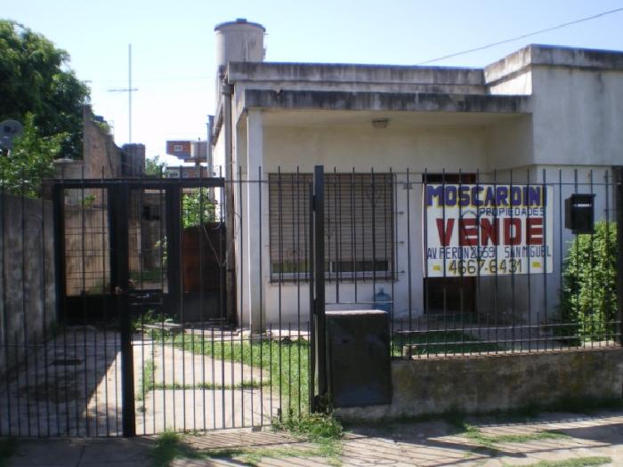 Casa americana - San Miguel - NO ES APTA CREDITO — foto 2