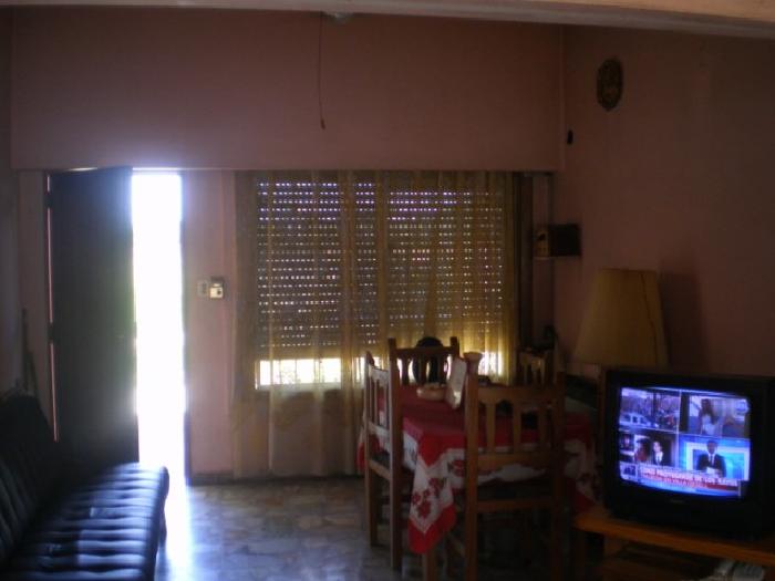 Casa americana - San Miguel - NO ES APTA CREDITO — foto 4