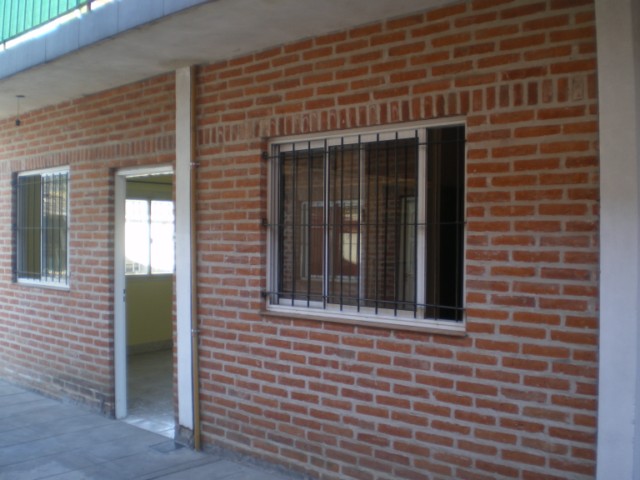 Departamento de 2 ambientes a 50 mts de Av. Pte Perón