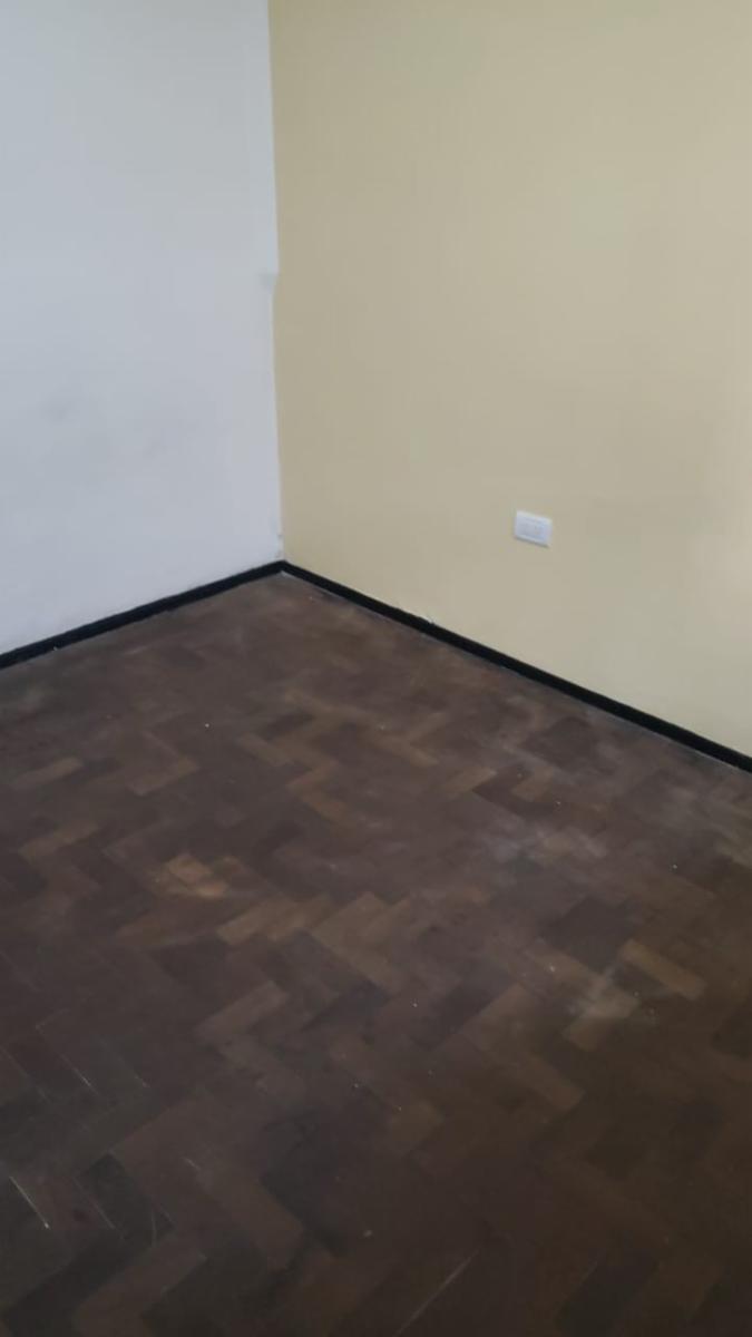 ALQUILER PH interno 2 ambientes con Patio cubierto - 3