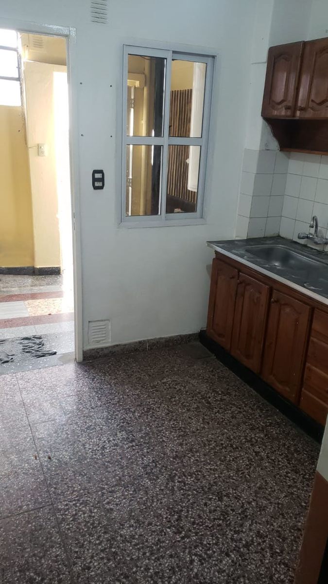 ALQUILER PH interno 2 ambientes con Patio cubierto - 6