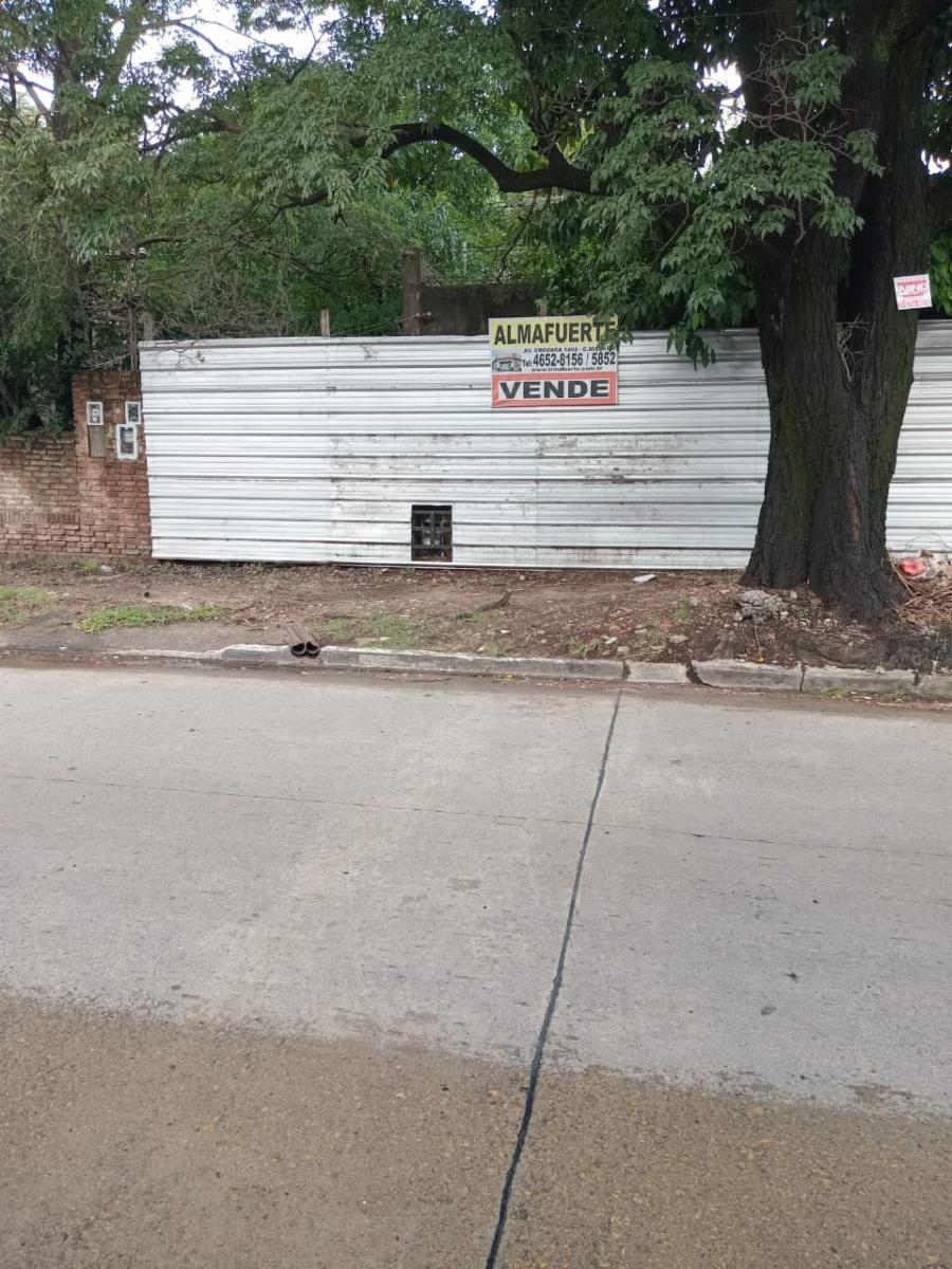 Casa con Galpón a refaccionar