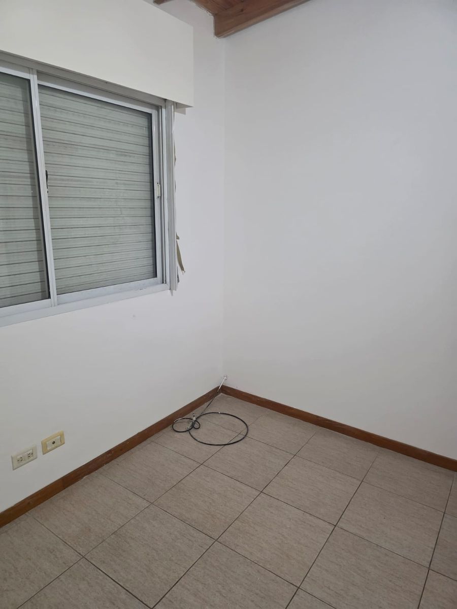 ALQUILER Dúplex 3 ambientes con patio - 2