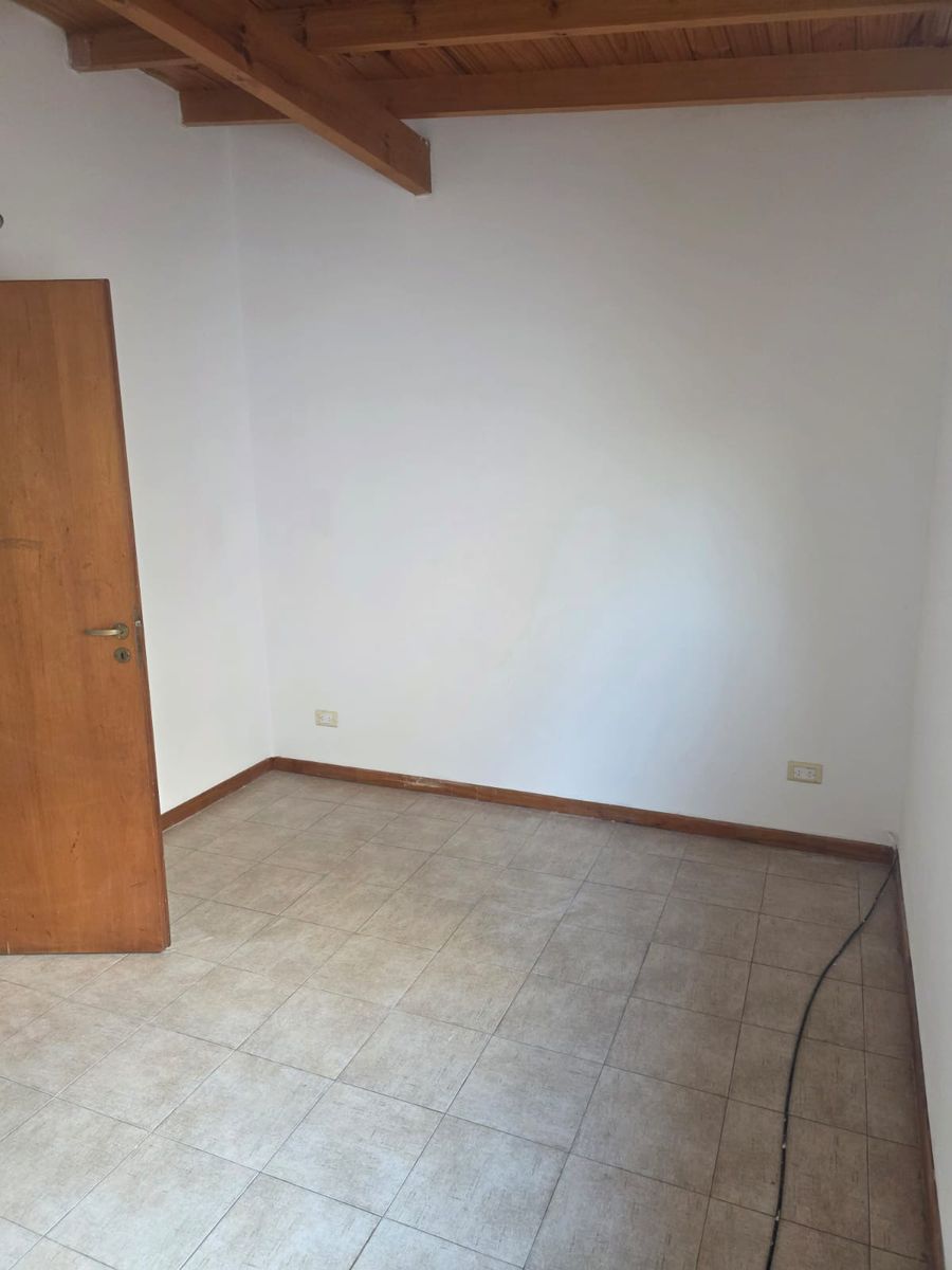 ALQUILER Dúplex 3 ambientes con patio - 13