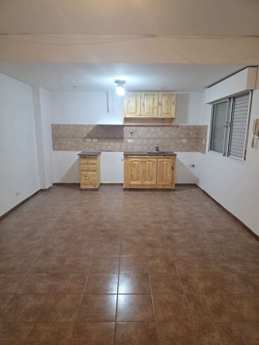 ALQUILER Dúplex 3 ambientes con patio - 14