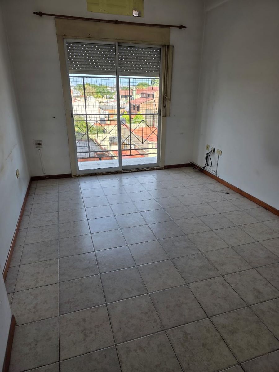 VENTA DEPARTAMENTO 3 AMBIENTES AL FRENTE CON BALCON — foto 11