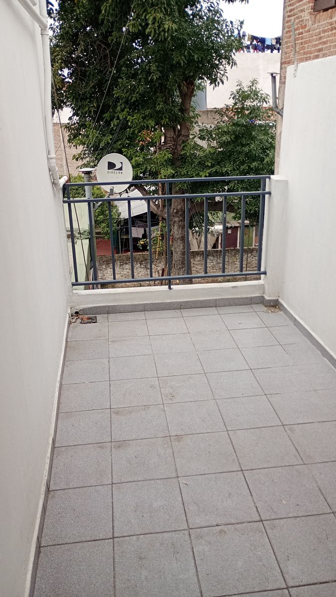 ALQUILER DEPTO DE 3 AMBIENTES - 30