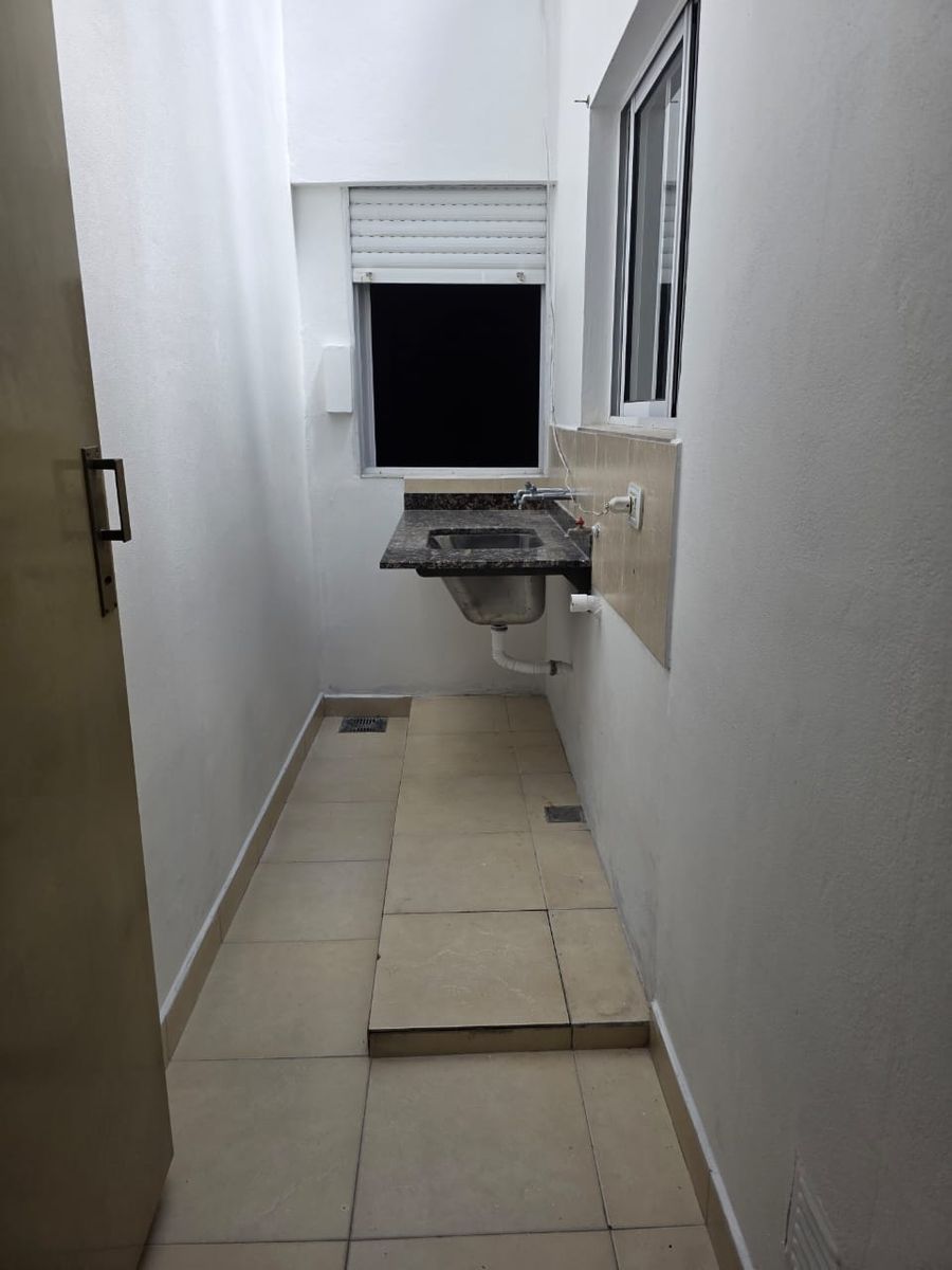 ALQUILER DTO. 3 AMBIENTES CON BALCÓN - 18