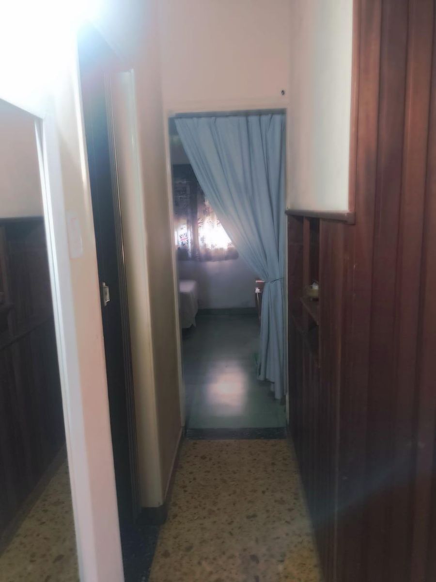 VENTA CASA 3 AMB. EN ESQUINA - 10