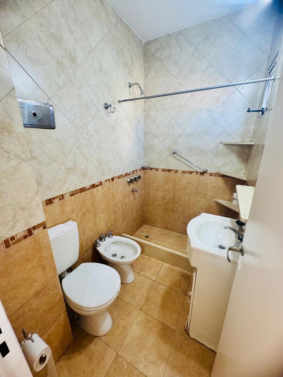 VENTA PH 2 AMBIENTES EN 1º PISO - 12