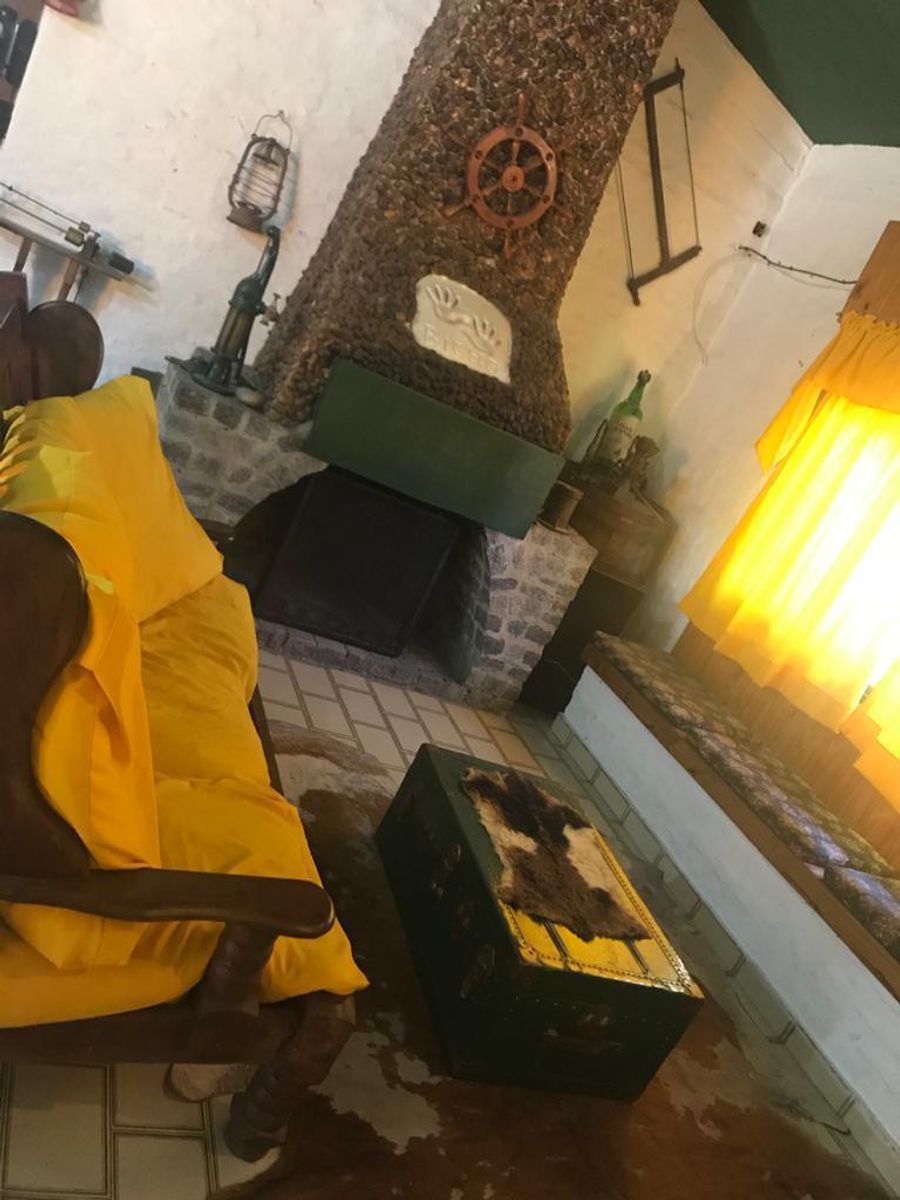 VENTA QUINTA CON PILETA EN 20 DE JUNIO - 2