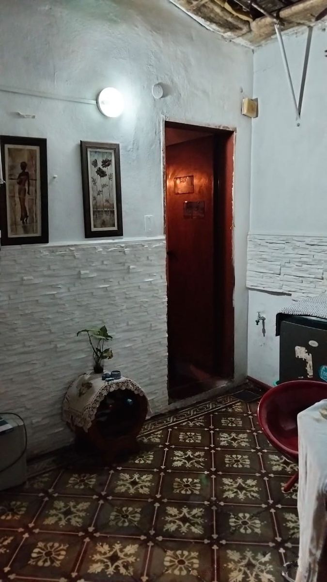 VENTA CASA 5 AMBIENTES CON LOCAL Y JARDIN - 10