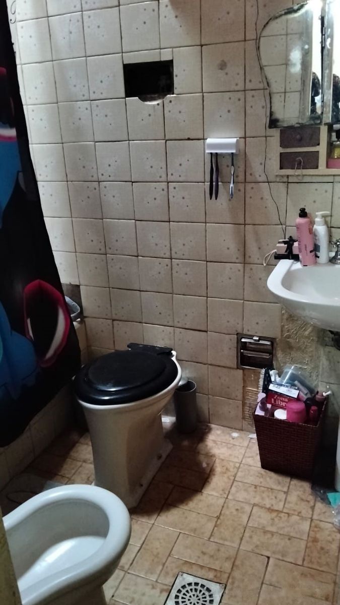 VENTA CASA 5 AMBIENTES CON LOCAL Y JARDIN - 17