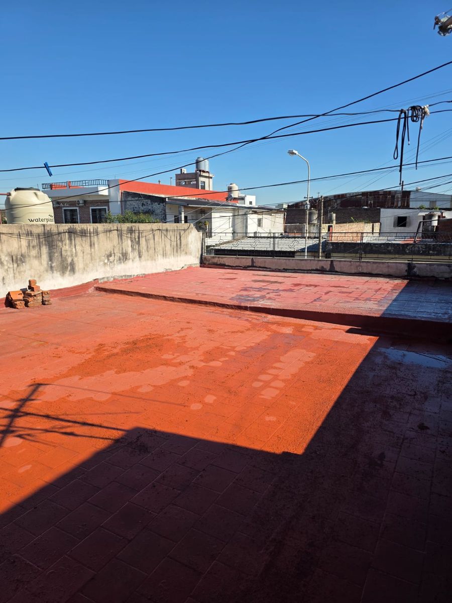 VENTA DOS VIVIENDAS + GALPÓN - 9