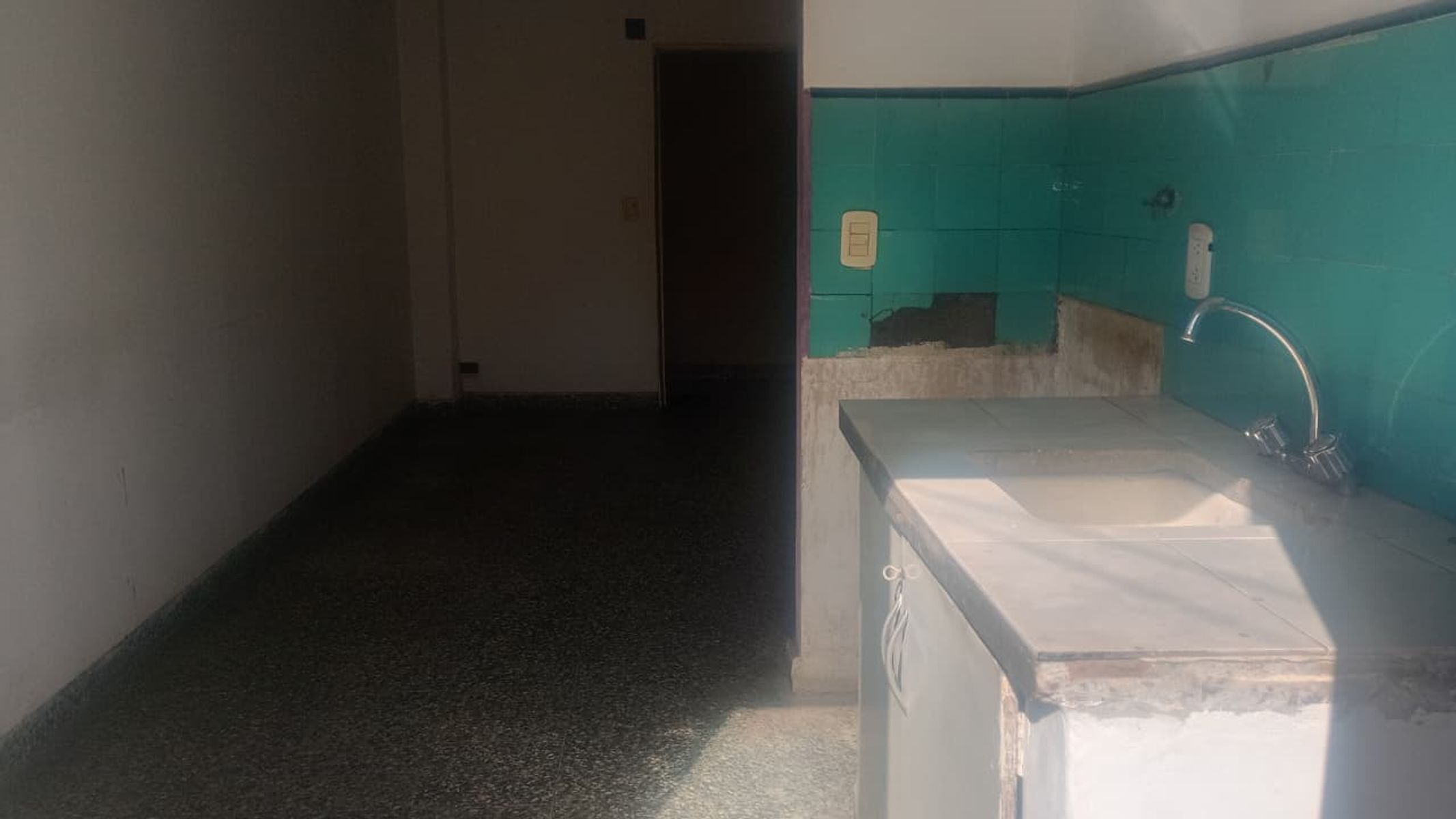 ALQUILER DEPARTAMENTO EN 1º PISO - 3