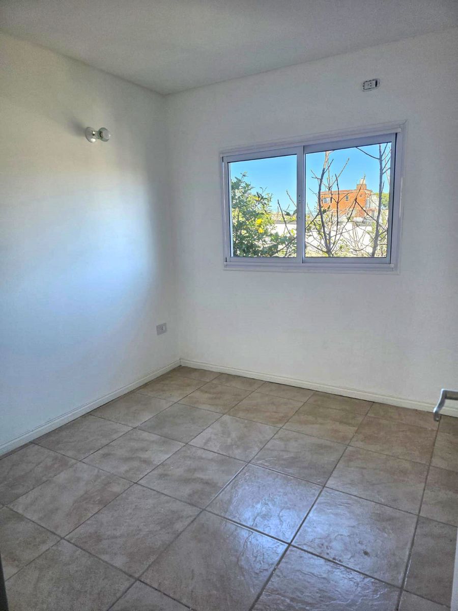ALQUILER Departamento 3 ambientes en 1º piso - 4