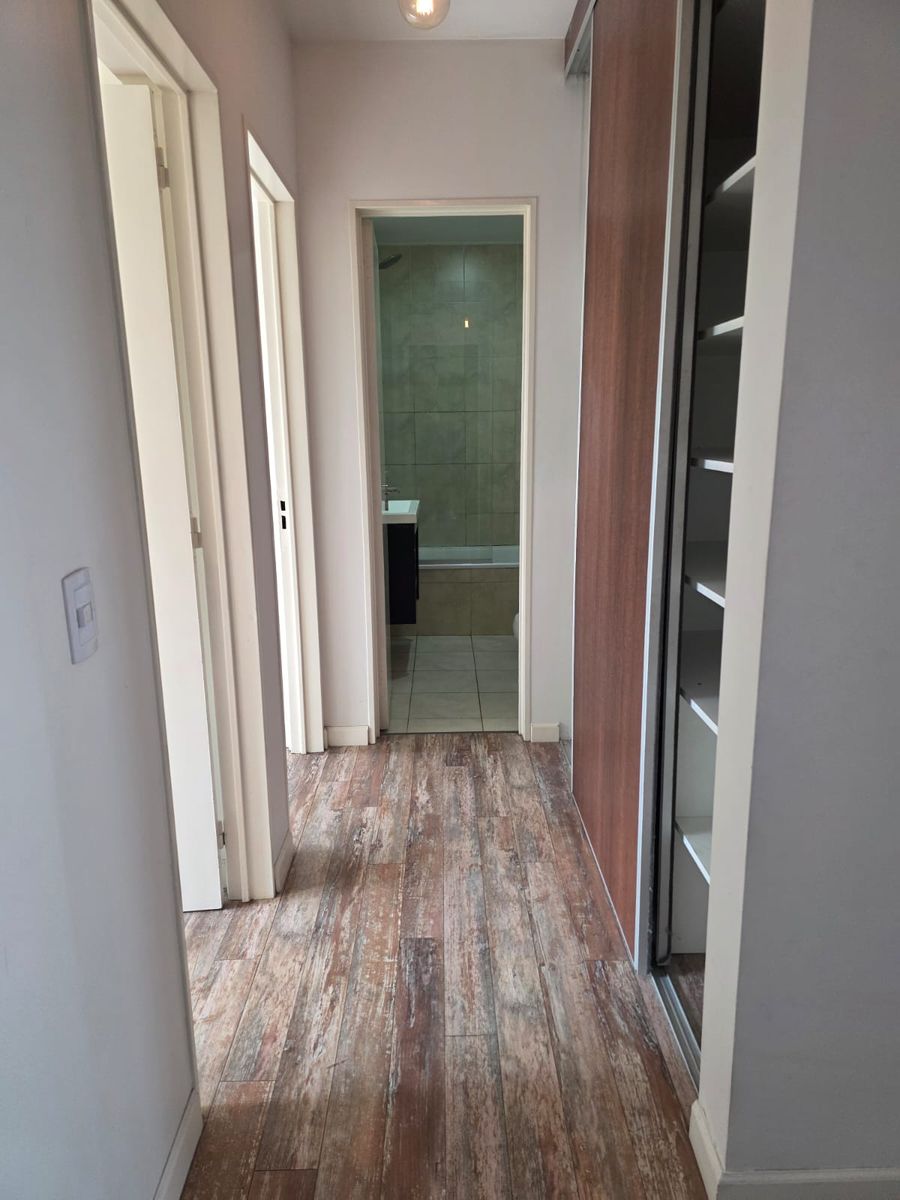 ALQUILER Departamento en 1º Piso - Barrio Sendero - 11
