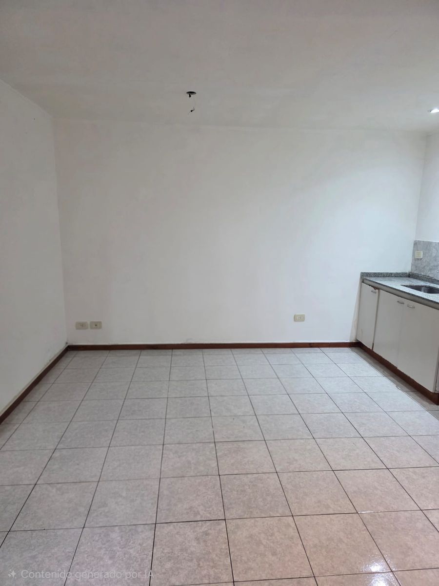 ALQUILER Departamento 3 ambientes en 1º Piso - 3