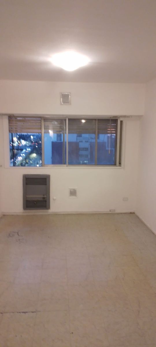 ALQUILER Monoambiente muy luminoso en 6º piso. TODO ELÉCTRICO - 1