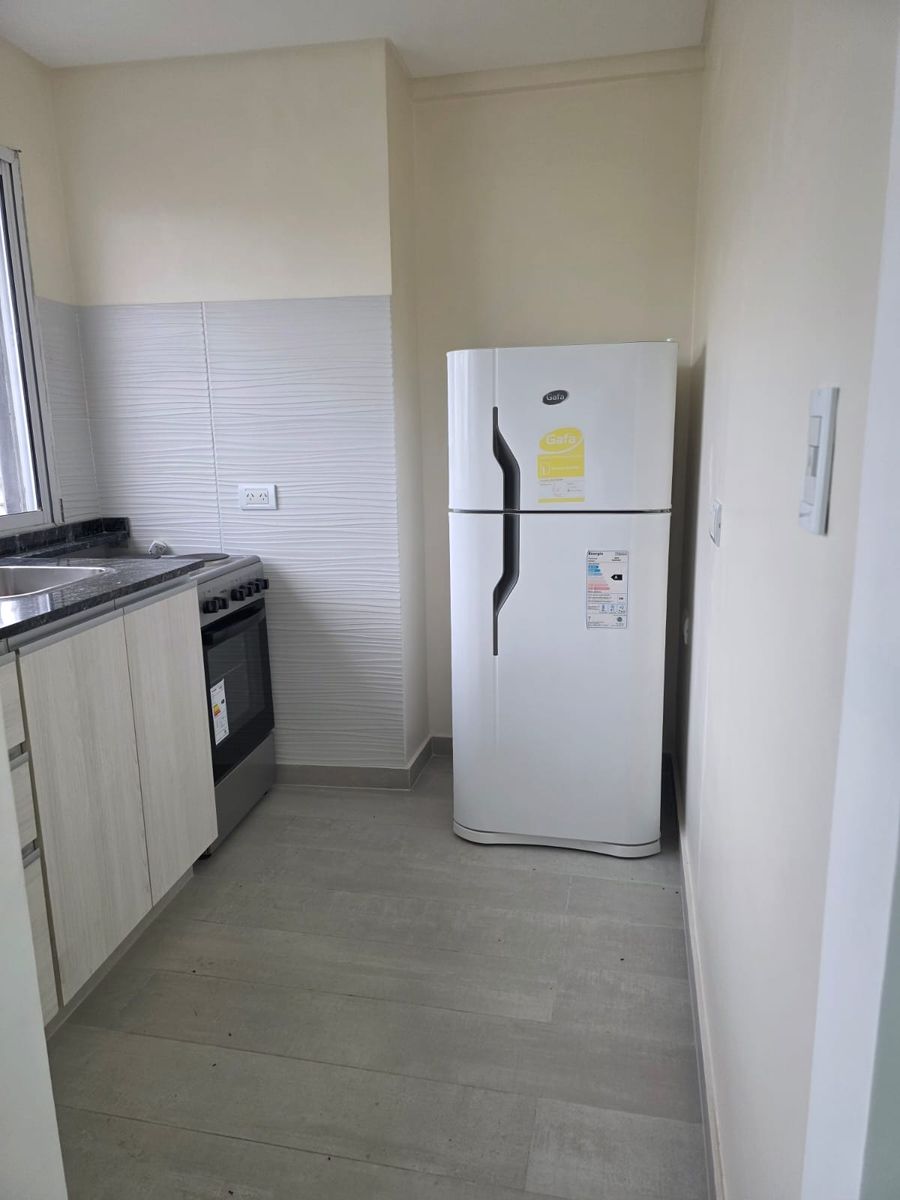 ALQUILER Monoambiente en 2º piso - TODO ELÉCTRICO - 2