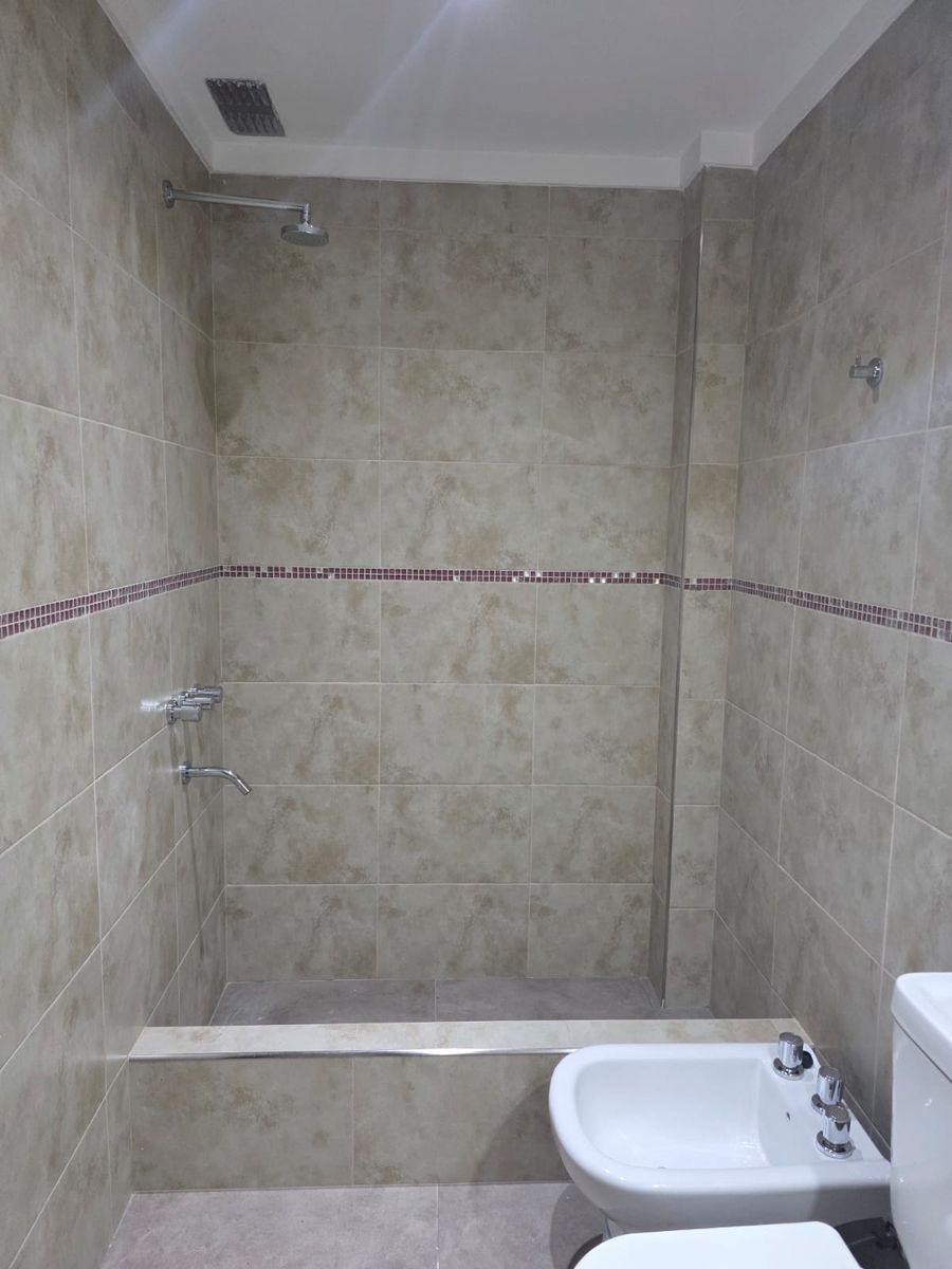 ALQUILER Departamento al frente de 2 ambientes en 2º piso — foto 13