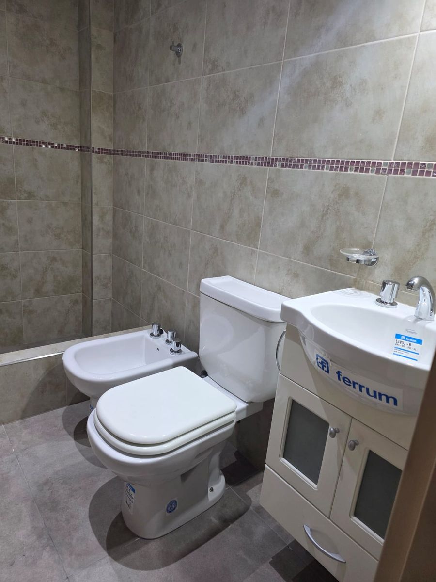 ALQUILER Departamento al frente de 2 ambientes en 2º piso — foto 14
