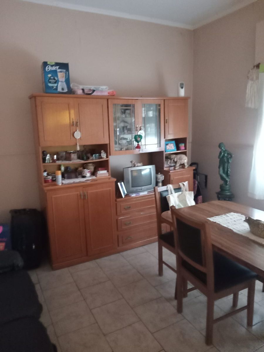 VENTA Casa 3 ambientes con patio - 2