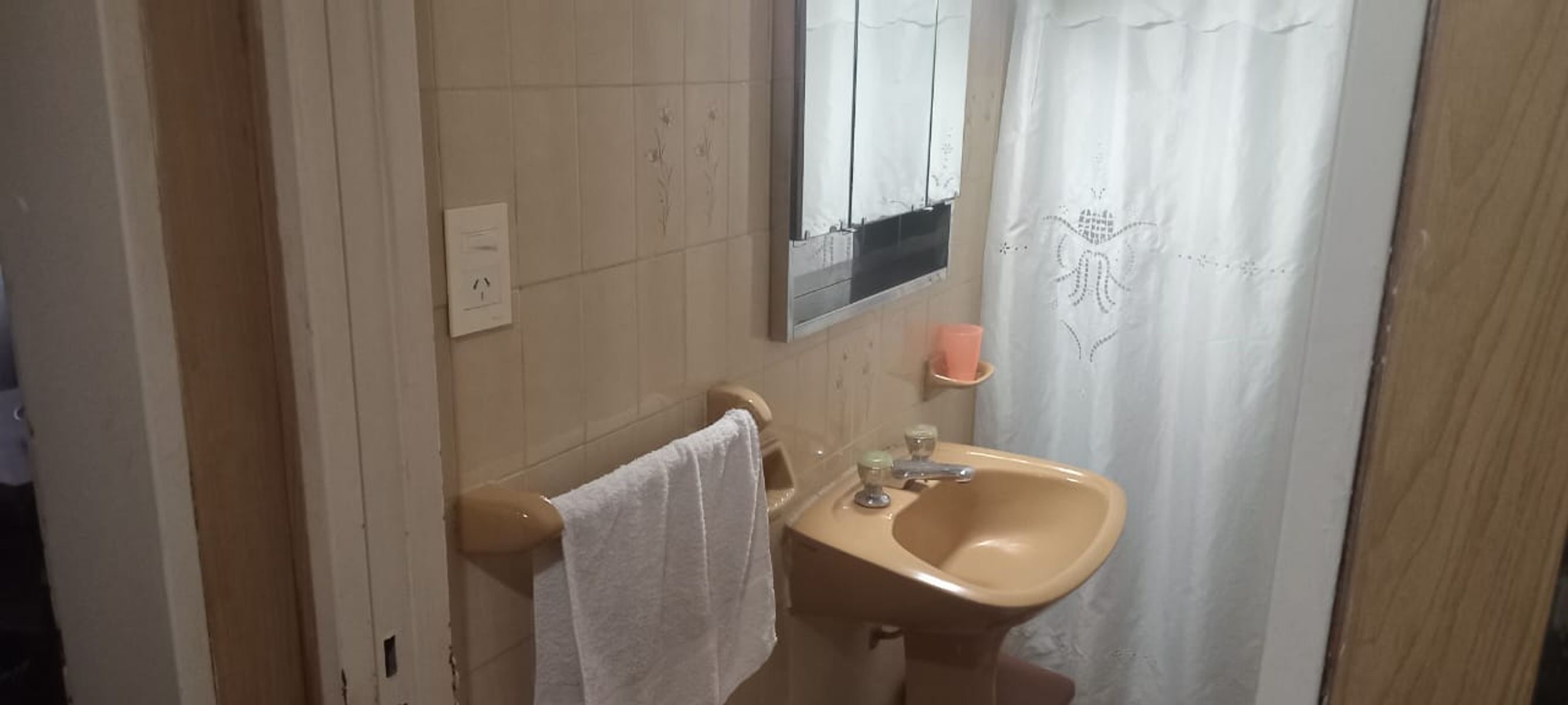 VENTA 2 Casas sobre lote en esquina - 16
