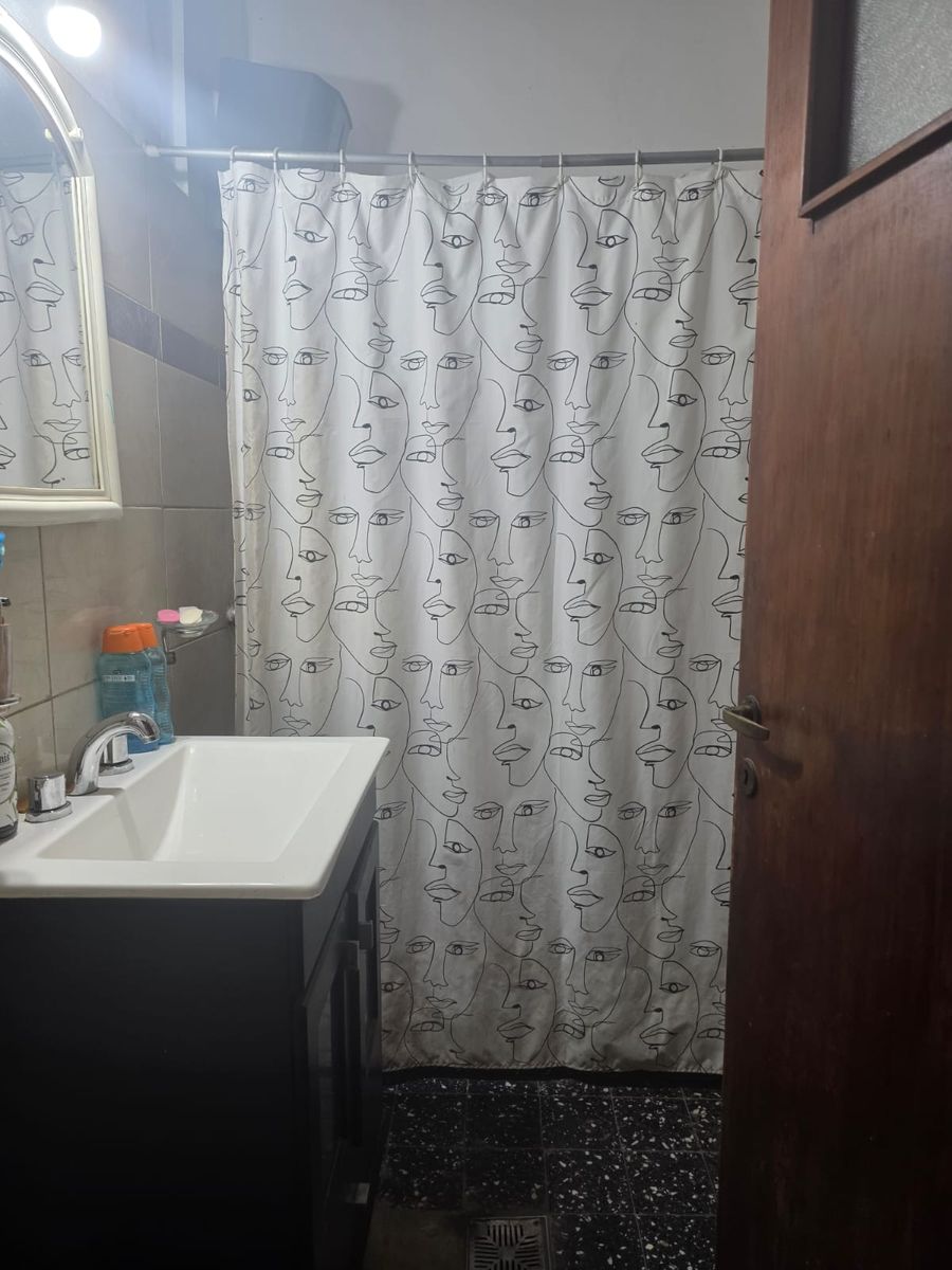 VENTA Casa de 3 ambientes al frente con vivienda de 3 ambientes al fondo - 11