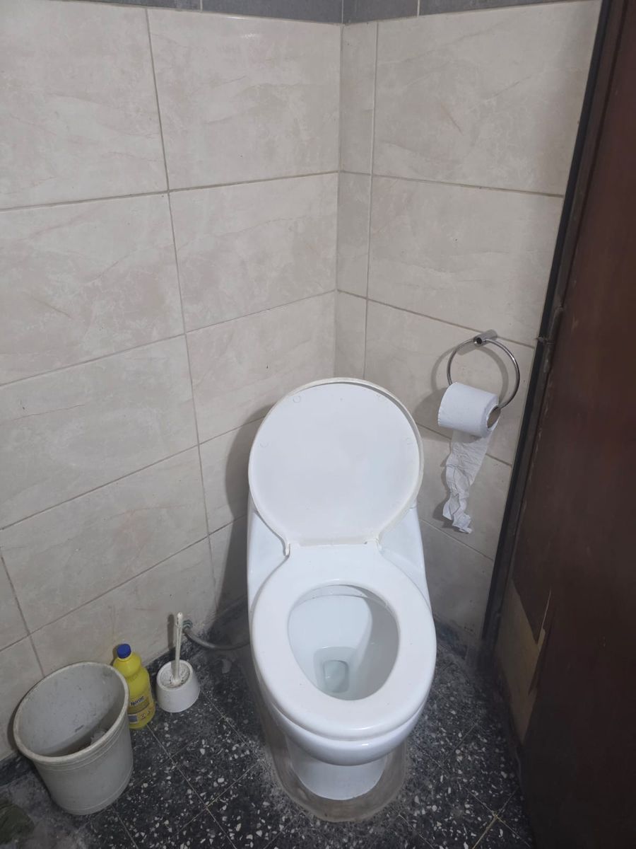 VENTA Casa de 3 ambientes al frente con vivienda de 3 ambientes al fondo - 12